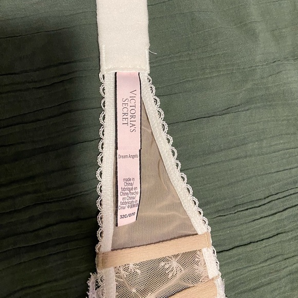 Victoria Secret Intimates - Picture 5 of 5